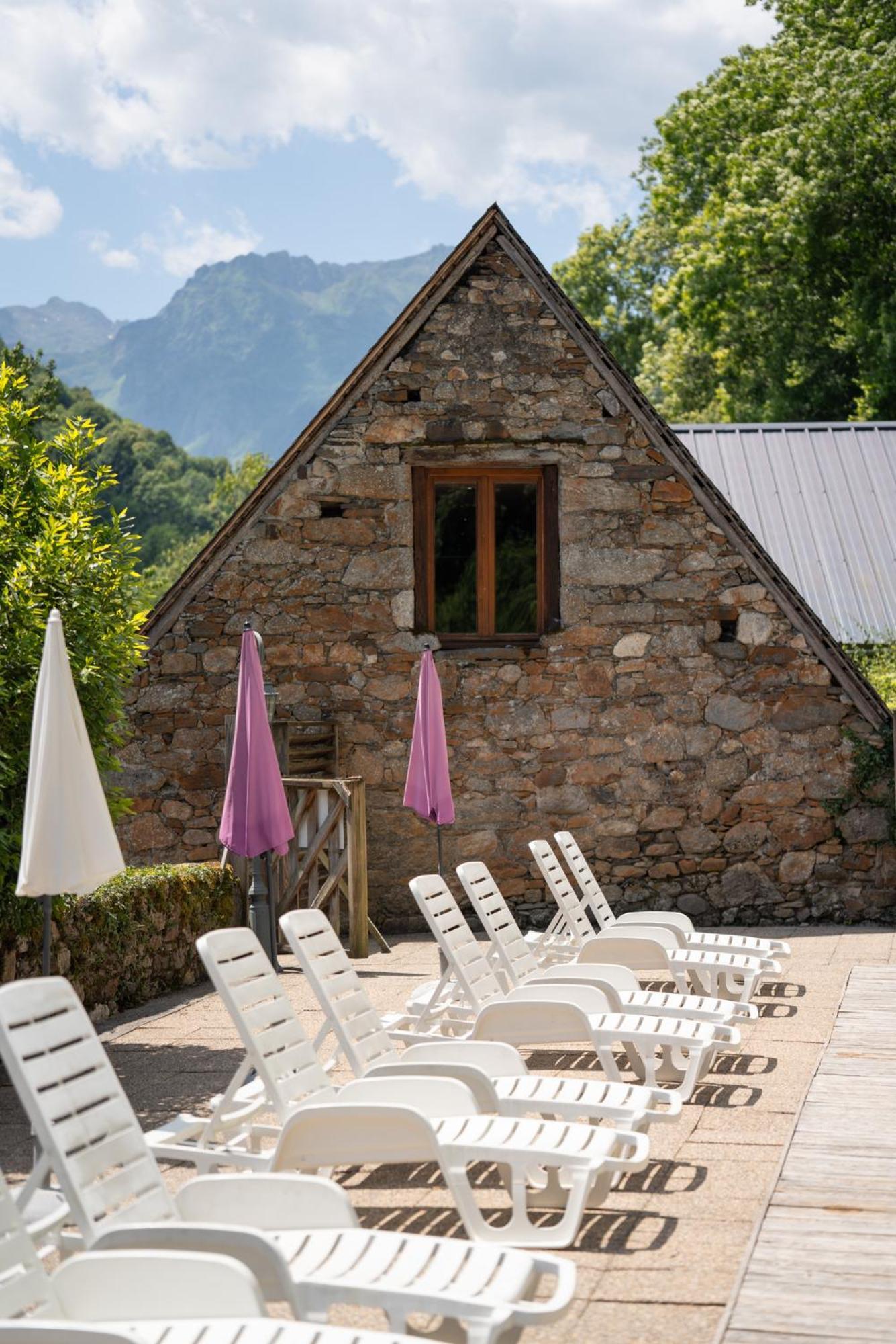 Domaine De Ramonjuan Hotell Bagnères-de-Bigorre Exteriör bild
