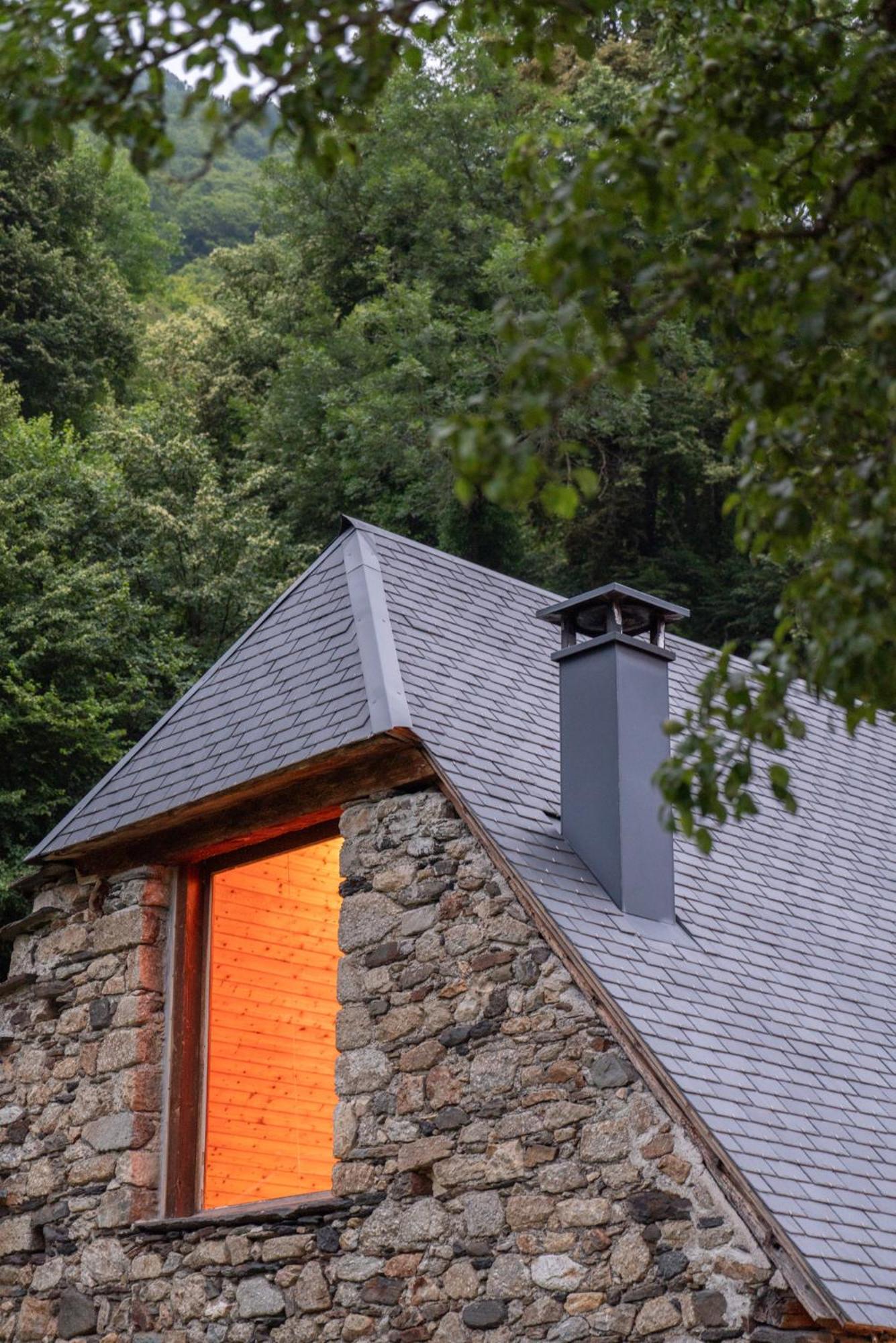 Domaine De Ramonjuan Hotell Bagnères-de-Bigorre Exteriör bild