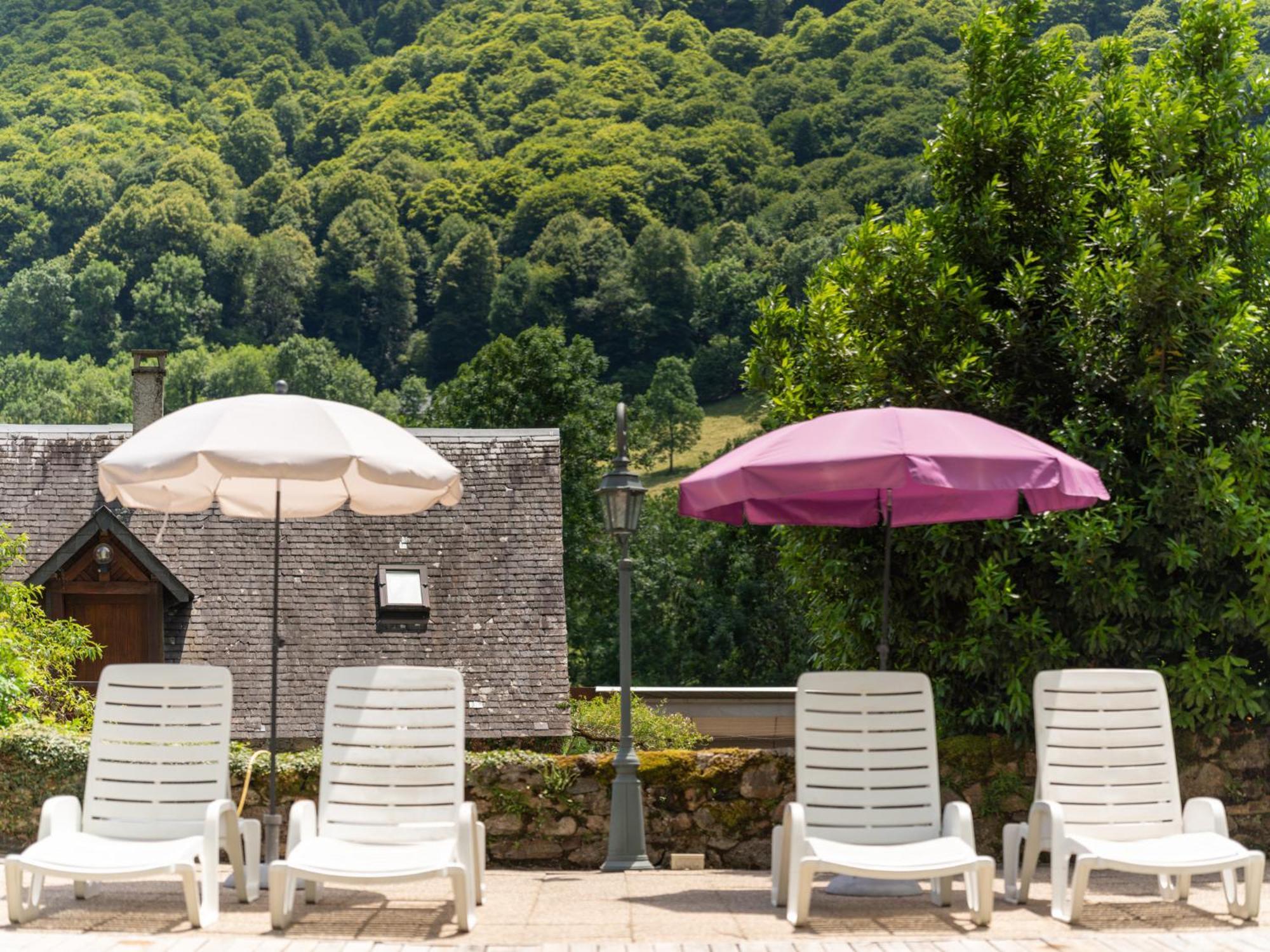 Domaine De Ramonjuan Hotell Bagnères-de-Bigorre Exteriör bild